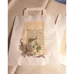 Sale 2 er Set Geschenktüten mit alter Buchseite & Blümchen Geschenkverpackungen