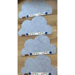 Tischdekoration|DiyDrei 4 Stück Tischsets hellgrau mit goldfarbenen Dackelmotiv, Wolkenform, ca 45 x 25 cm