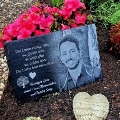 Best 20 x 15 cm Schiefertafel mit Gravur – personalisierter Gedenkstein mit Foto & Wunschtext als wetterfester Grabschmuck Gedenksteine