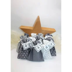 Adventskalender|Monemy Adventskalender / Säckchen zum Befüllen / Stoffsäckchen mit Zahlen grau weiß