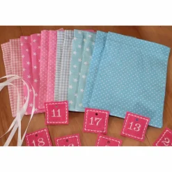 Adventskalender|Monemy Adventskalender / Säckchen zum befüllen / Stoffsäckchen mit Zahlen rosa hellblau