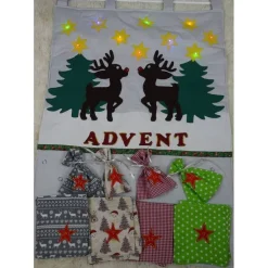 Best Adventskalender Rentiere handgemacht mit LED-Lichterkette, personalisierbar, Baumwolle Adventskalender