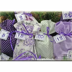Outlet Adventskalender Stoff Säckchen mit gestickten Zahlen für Kinder und Erwachsene, Weihnachten, Advent, verschiedene Farben Adventskalender