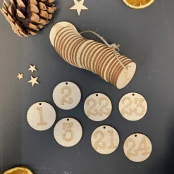 Clearance Adventskalender Zahlen Anhänger aus Holz mit Gravur – Set 1 bis 24, 4cm Durchmesser Adventskalenderzahlen