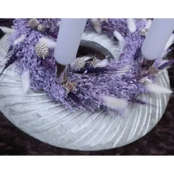Online Adventskranz Holz mit Trockenblumen lila silberfarbig modern Adventskränze