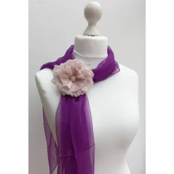 ANSTECKBLÜTE SARAH  handgearbeitet aus Naturmaterial Wolle & Seide in Weiß &  Rosé Accessoires
