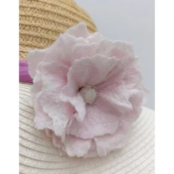ANSTECKBLÜTE SARAH  handgearbeitet aus Naturmaterial Wolle & Seide in Weiß &  Rosé Accessoires