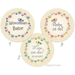 Discount Babyaufkleber zur Geburt | Willkommen Baby - Blumenkranz mit niedlichem Vögelchen Einladungskarten