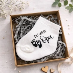 Überraschungsbox zur Schwangerschaft – Babysocken „Du wirst Opa“ ,Du wirst Oma" – Geschenk zur Verkündung Geschenkverpackungen