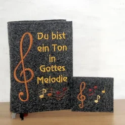 Hot Bestickte Rosenkranztasche aus Filz *Motiv Notenschlüssel und Noten *individuell angefertigt Rosenkranztäschchen