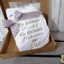 Bestickte Windel mit Spruch: Die goldene Windel für die beste Hebamme Geschenke