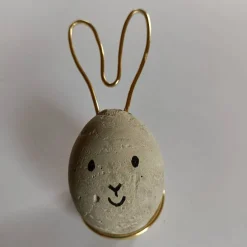 Clearance Beton-Ei als Oster-Hase...  ...und nun zum Osterhasen Ostereier