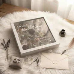 Hochzeitsalben|SelfmadeStudio Bilderrahmen Weiß mit Schriftzug – Dein getrockneter Brautstrauß als personalisierte Hochzeitserinnerung