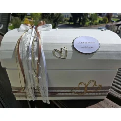 Hochzeitsdeko|CreativAnita Briefbox Truhe BRAUN-GOLD mit modernen Herzen und Perlen - Hochzeit Kartenbox