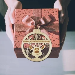 Sale Christbaumschmuck Personalisierbar - Weihnachtsschmuck mit Namen aus Holz - Rentier, Schneemann oder Pinguin Baumschmuck Personalisierbar