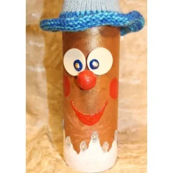 Dekofigur BOMMELWICHTEL Weihnachtswichtel witzige Upcyclingfigur aus Glasflasche m. handgestricktem Mützchen Weihnachtsdeko
