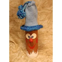 Dekofigur BOMMELWICHTEL Weihnachtswichtel witzige Upcyclingfigur aus Glasflasche m. handgestricktem Mützchen Weihnachtsdeko