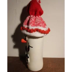 Weihnachtsdeko|Susanne Hiebl...die etwas andere Art! Dekofigur SCHNEEMANNWICHTEL Weihnachtswichtel witzige Upcyclingfigur aus Weinflasche m. handgestricktem Mützchen
