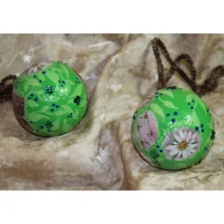 Accessoires|Susanne Hiebl...die etwas andere Art! Dekokugeln 2er Set WIESNGAUDI Acrylmalerei auf Kunststoffkugel Serviettentechnik Hängedeko Kugeln Oktoberfestdeko