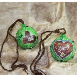 Accessoires|Susanne Hiebl...die etwas andere Art! Dekokugeln 2er Set WIESNGAUDI Acrylmalerei auf Kunststoffkugel Serviettentechnik Hängedeko Kugeln Oktoberfestdeko