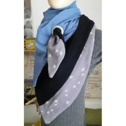 Hot Dreiecktuch  / Musselin Double Gauze / blau schwarz grau/ Schaltuch / Halstuch/ Wickelschal/ Loop / Musselintuch Accessoires