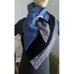 Hot Dreiecktuch  / Musselin Double Gauze / blau schwarz grau/ Schaltuch / Halstuch/ Wickelschal/ Loop / Musselintuch Accessoires