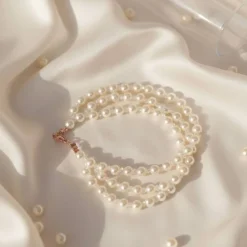 Brautschmuck|Scent of Beauty Design Dreireihiges Perlenarmband Champagner – Handgefertigt & Elegant | Pearl Embrace