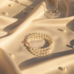 Brautschmuck|Scent of Beauty Design Dreireihiges Perlenarmband Champagner – Handgefertigt & Elegant | Pearl Embrace