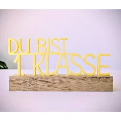 Outlet „DU BIST 1. KLASSE“ Aufsteller aus dem 3D-Druck mit Eichenholz-Sockel – Deko zur Einschulung oder Geschenk Kinder Einschulung