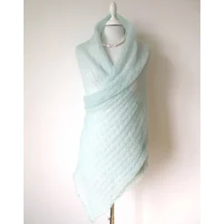Brautstolen & -Boleros|Nica Weingartner Duftiger Brautschal aus Mohair in Aquamarinblau, Hochzeitsstola gestrickt, weiches Umschlagtuch