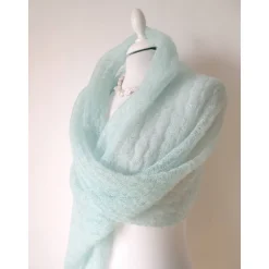 Brautstolen & -Boleros|Nica Weingartner Duftiger Brautschal aus Mohair in Aquamarinblau, Hochzeitsstola gestrickt, weiches Umschlagtuch