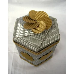 Clearance Edle Geschenkbox aus silber- und goldfarbener 3D-Wellpappe Weihnachtsdeko