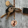 Accessoires|ZWEIFARBIG 2er Set Anhänger **Hirsche** von 3,2cm Glücksbringer Oktoberfest Schlüsselanhänger Geweih Herz