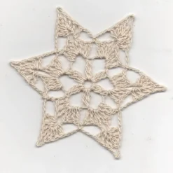 Baumschmuck|akkis-flinke-nadeln 5er Set naturfarbene Häkelsterne – handgefertigte Weihnachtsdeko & Baumbehang