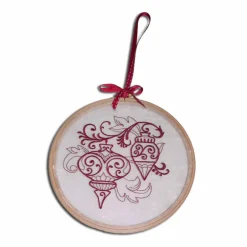Hot Fensterschmuck für Advent Weihnachten Christbaumkugeln bestickte Fensterbilder im Stickrahmen mittelgroß Weihnachtsdeko X-Mas weihnachtliche Dekoration Weihnachtsdeko