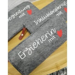 Sale Filz Mäppchen personalisiert – Geschenk für Inklusion, Erzieher & Schule Kinder Federmäppchen