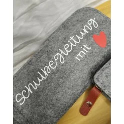 Sale Filz Mäppchen personalisiert – Geschenk für Inklusion, Erzieher & Schule Kinder Federmäppchen