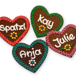 Accessoires|Mein Name Filzherz 6er SET Oktoberfest Dirndl Accessoires mit Namen - Anstecker Namensschild Herz personalisiert Button Brosche