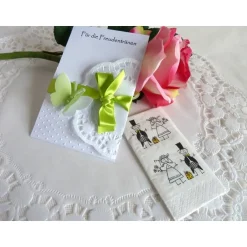 Online Freudentränen-Taschentuch mit Hülle für die Hochzeit Accessoires