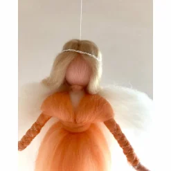 Best gefilzter zarter Engel aus Märchenwolle, Filzengel, gefilzter Engel, Apricot, Filzfigur, Jahreszeitentisch Weihnachtsdeko