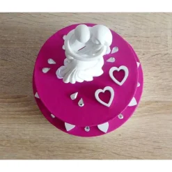 Clearance Geldgeschenkverpackung zweistöckige Torte mit Brautpaar und Verzierungen (pink-weiß) Hochzeitsgeschenke