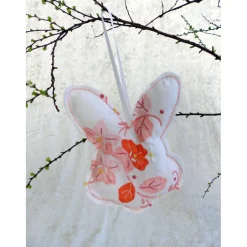Sale Genähter Osterhase für den Osterstrauß mit aufgenähtem Blumenmuster – Upcycling & Handarbeit Osterhasen