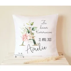 Best Geschenk zur Kommunion Kissen personalisiert Blumen lila weiß Monogramm Geschenke