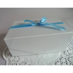 Geschenkbox, Erinnerungsbox zur Geburt/Taufe, personalisiert/individualisierbar mit den Geburtsdaten Geschenke