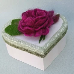 Discount GESCHENKSCHACHTEL, AUFBEWAHRUNG, Holzherz, Filzblüte, Handmade, Geschenk Geburtstag, Muttertag,Schmuckaufbewahrung Geschenkverpackungen