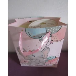 Geschenkset - Babydecke mit Spielzeug und Karte Geschenke
