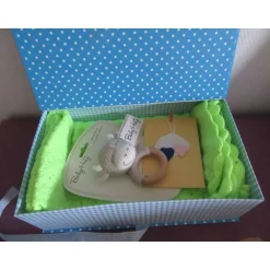 Geschenkset - Babydecke mit Spielzeug und Karte Geschenke
