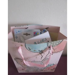 Hot Geschenkset Geburt - Babydecke mit Spielzeug Geschenke