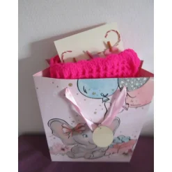 Online Geschenkset Geburt - Babydecke mit Spielzeug Geschenke