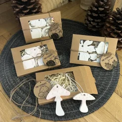 Sale Geschenkset mit Raysin-Anhänger in Naturmotiven. Kleine Geschenke mit großer Wirkung. Blätter Pilze Kürbisse handgemacht Geschenke
